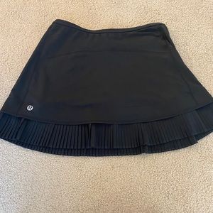 Lulu lemon tennis skirt